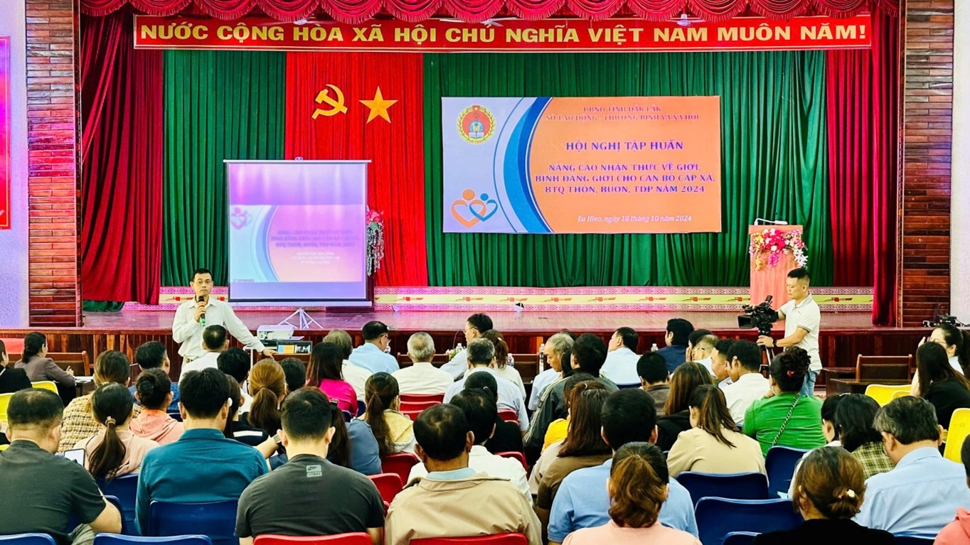 Hội nghị tập huấn nâng cao nhận thức về giới, bình đẳng giới